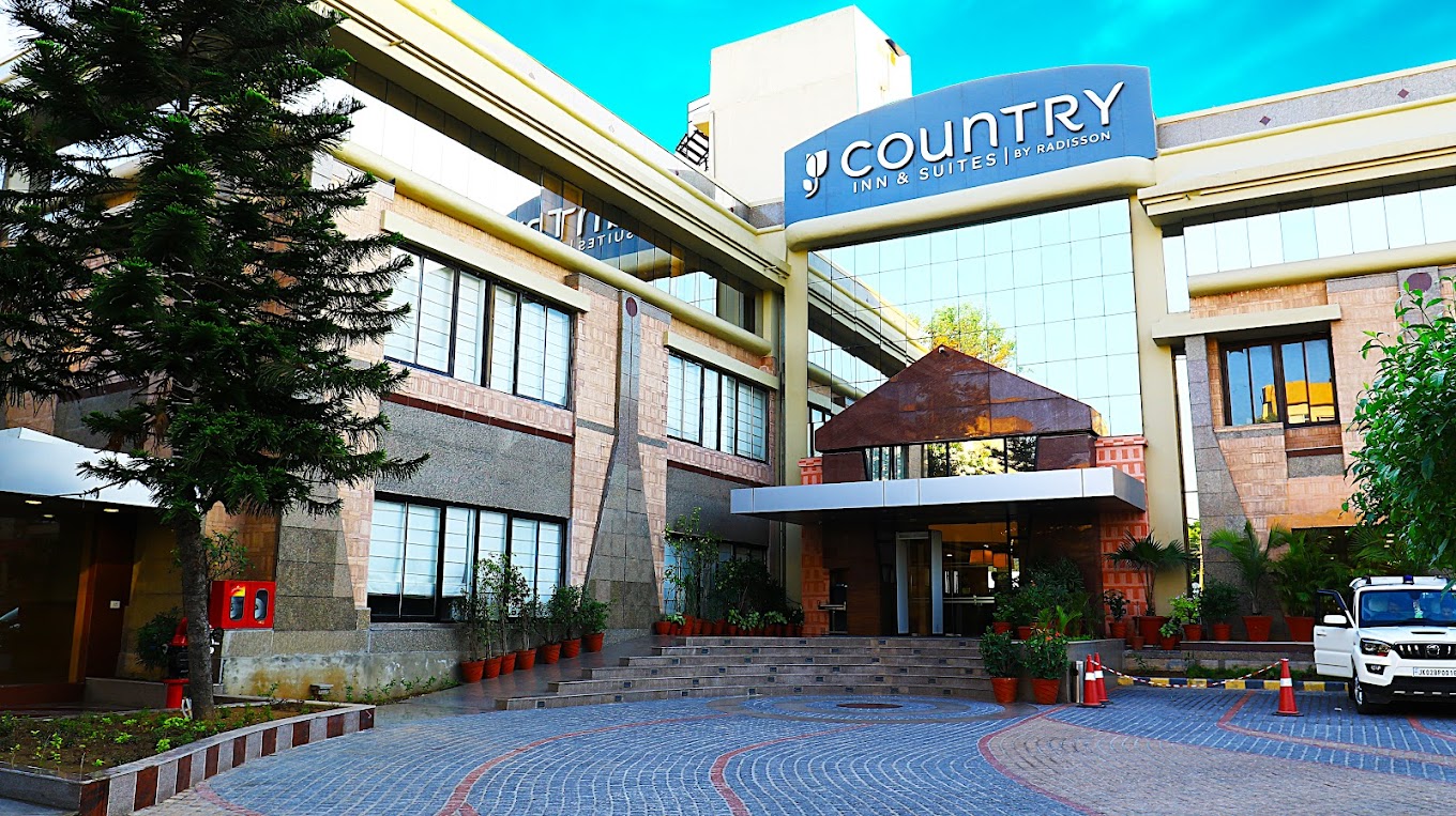 ⁠Country in suites by Radisson